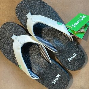 Sanuk Yoga Mat flip flops